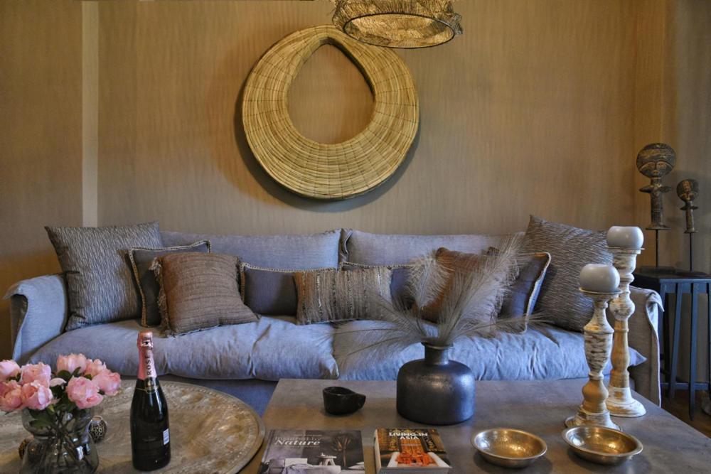 Pepromeno Luxury Apartment In The City Center Kalamata Exterior photo